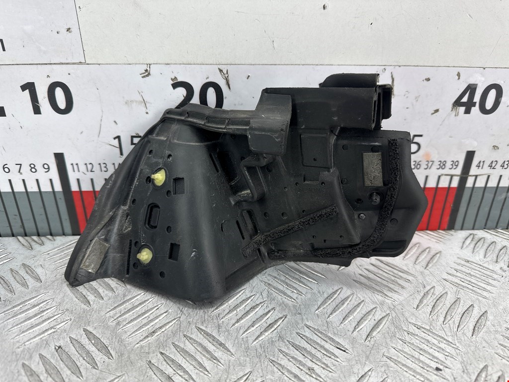 Уплотнитель двери TESLA Model S I 2012-н.в.