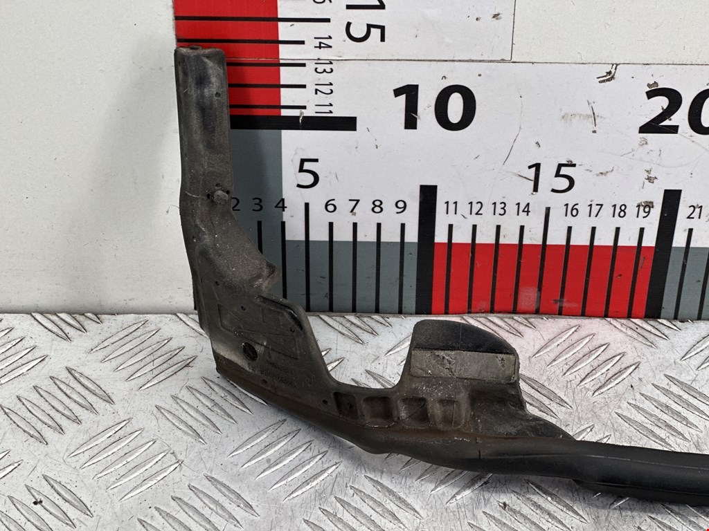 Уплотнитель двери TESLA Model S I 2012-н.в.