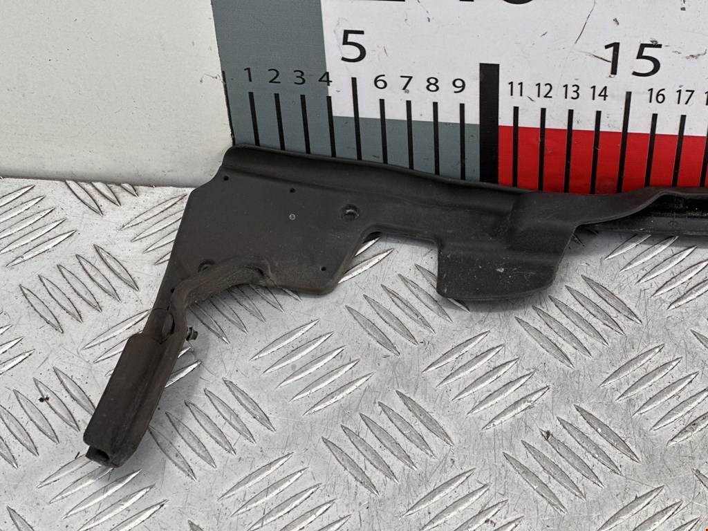 Уплотнитель двери TESLA Model S I 2012-н.в.