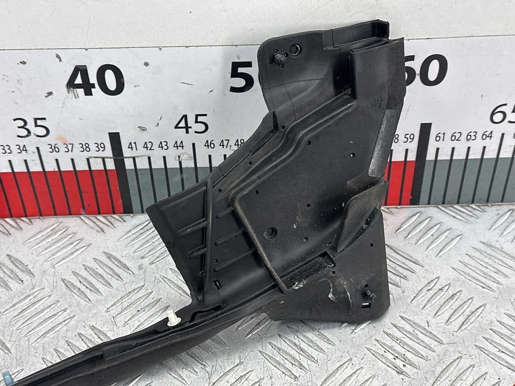 Уплотнитель двери TESLA Model S I 2012-н.в.