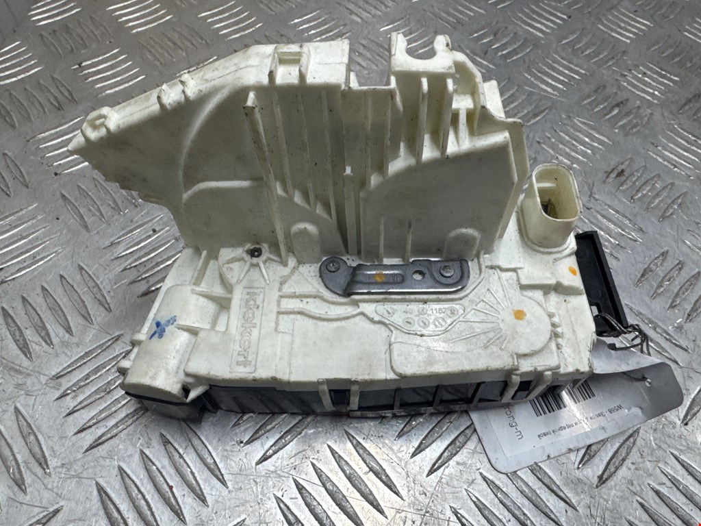 Замок двери передней левой MERCEDES-BENZ C-Class C-klasse W204 2007-2015