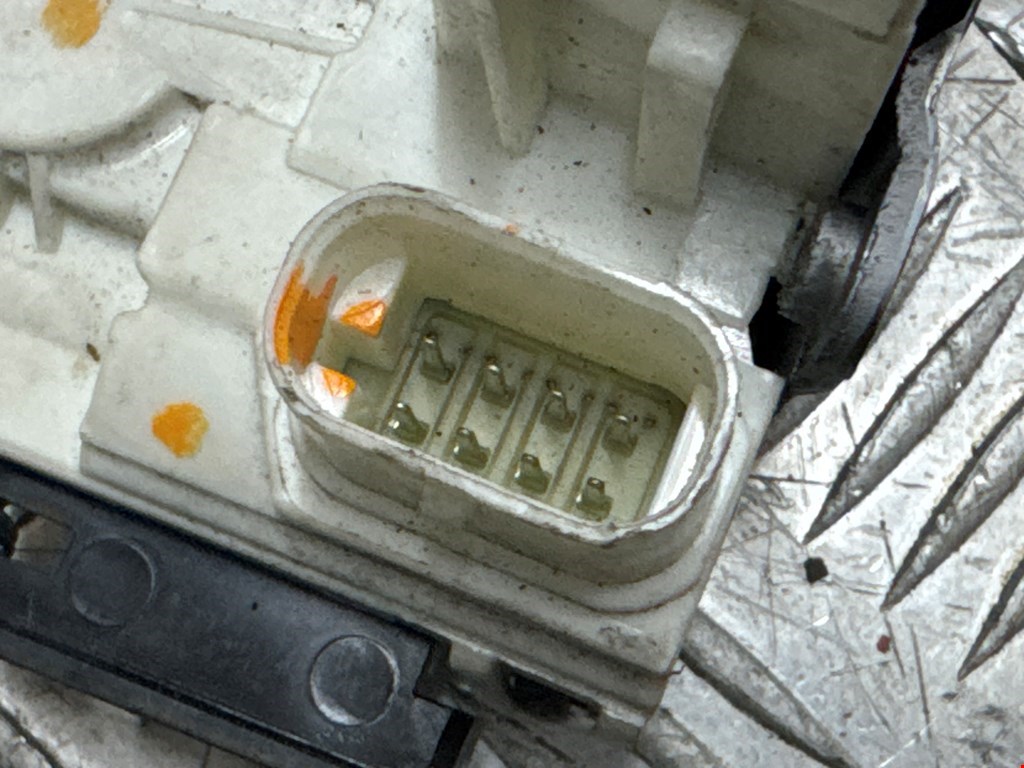 Замок двери передней левой MERCEDES-BENZ C-Class C-klasse W204 2007-2015