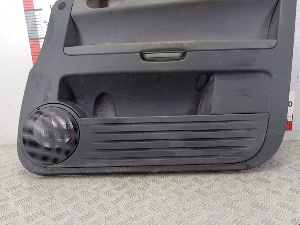 Обшивка двери передняя правая MITSUBISHI Colt Z3 2003-2012
