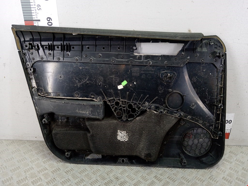 Обшивка двери передняя правая SKODA Superb 2002-2008