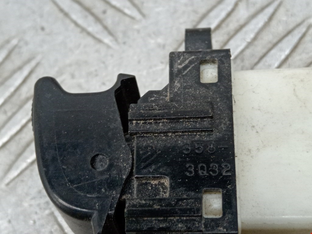 Кнопка стеклоподъемника MAZDA Mazda 6 GG 2000-2007