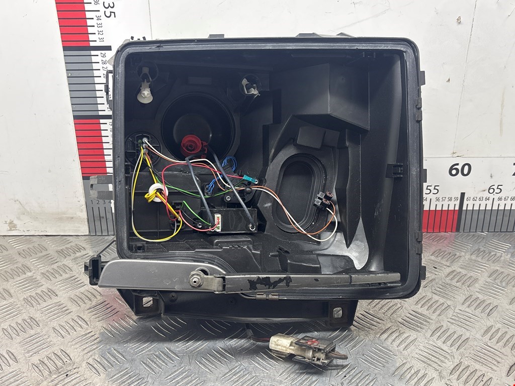 Фара правая LAND ROVER Range Rover 2002-2012