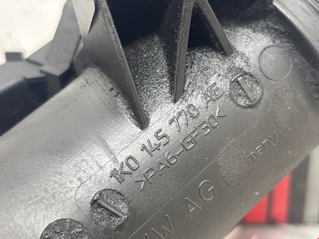 Патрубок интеркулера SEAT Altea 2004-2015