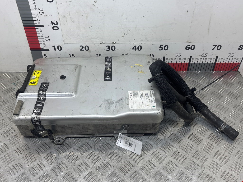 Инвертор (преобразователь напряжения трансформатор напряжения) Tesla Model S (2012-2023)