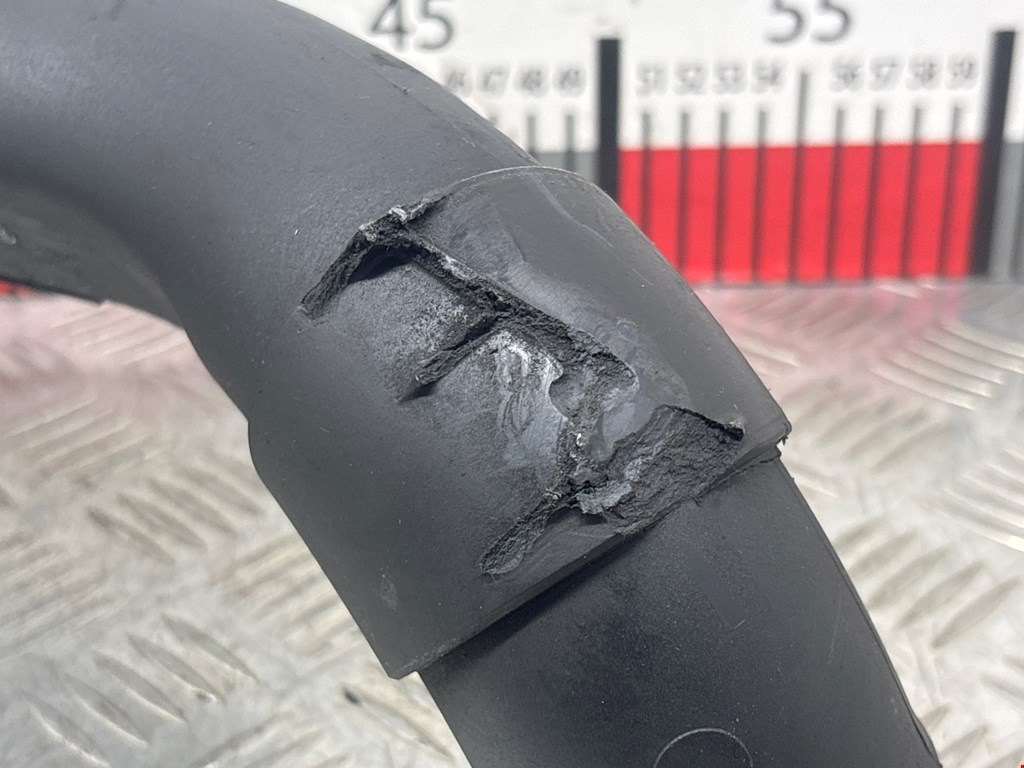 Патрубок интеркулера SEAT Altea 2004-2015