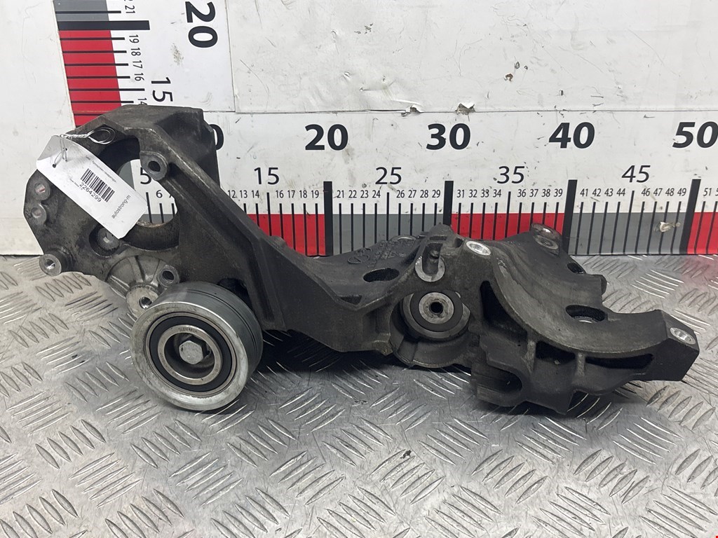 Кронштейн генератора SEAT Altea 2004-2015