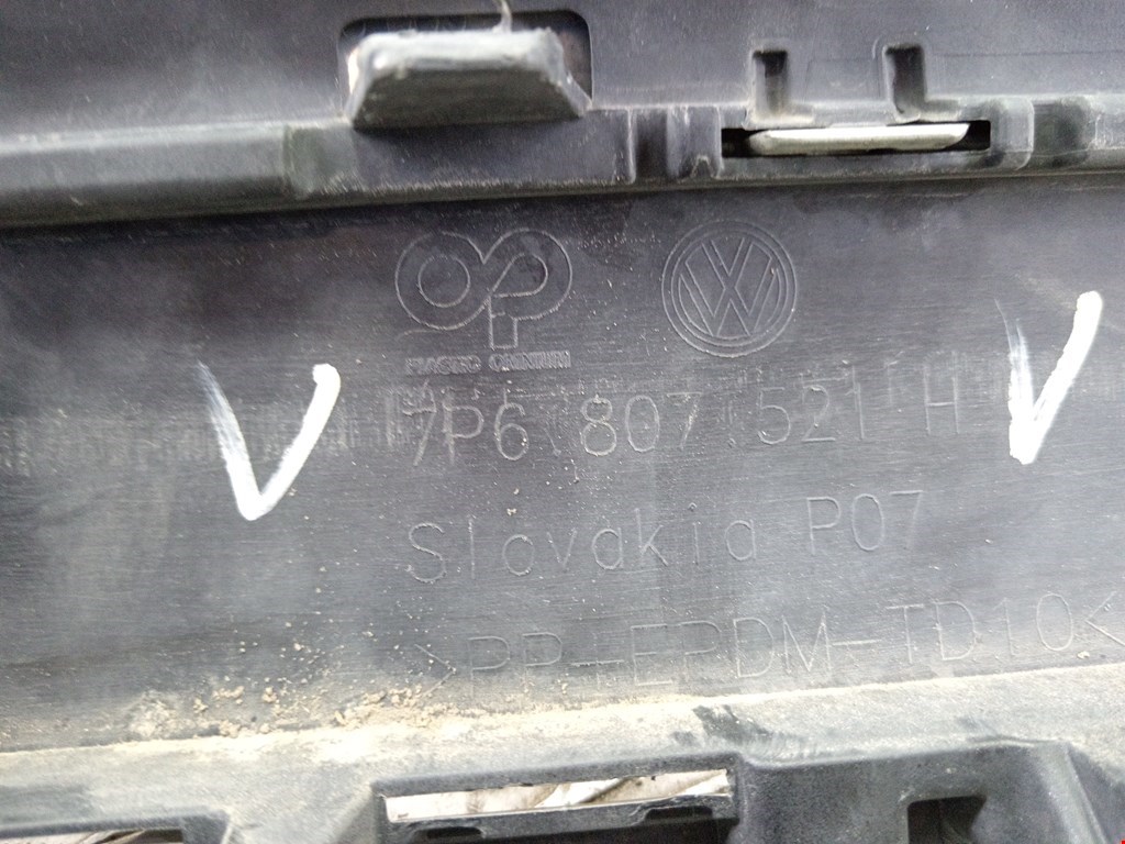 Юбка (губа) бампера задняя (заднего) VOLKSWAGEN Touareg 2010-2018