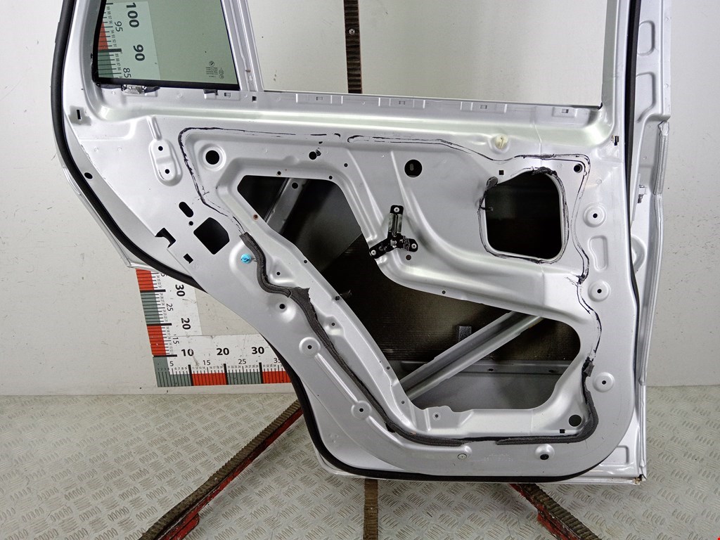 Дверь задняя левая BMW X5 E70 2007-2013