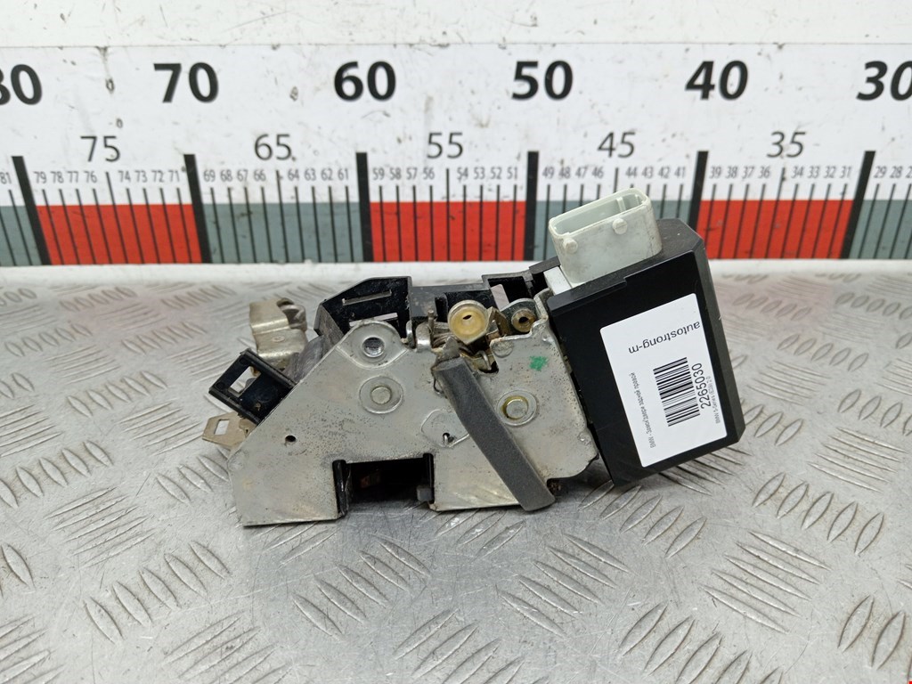 Замок двери задней правой BMW 5er 5 серия E39 1995-2004