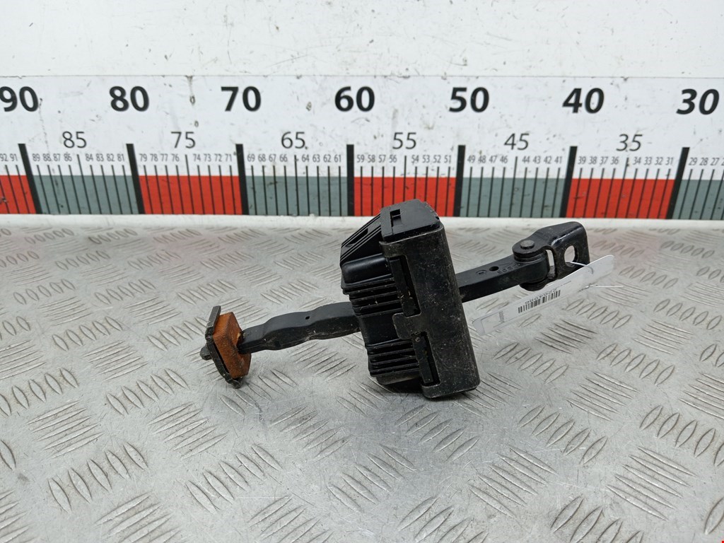 Ограничитель открывания двери BMW 5er 5 серия E60/E61 2003-2010