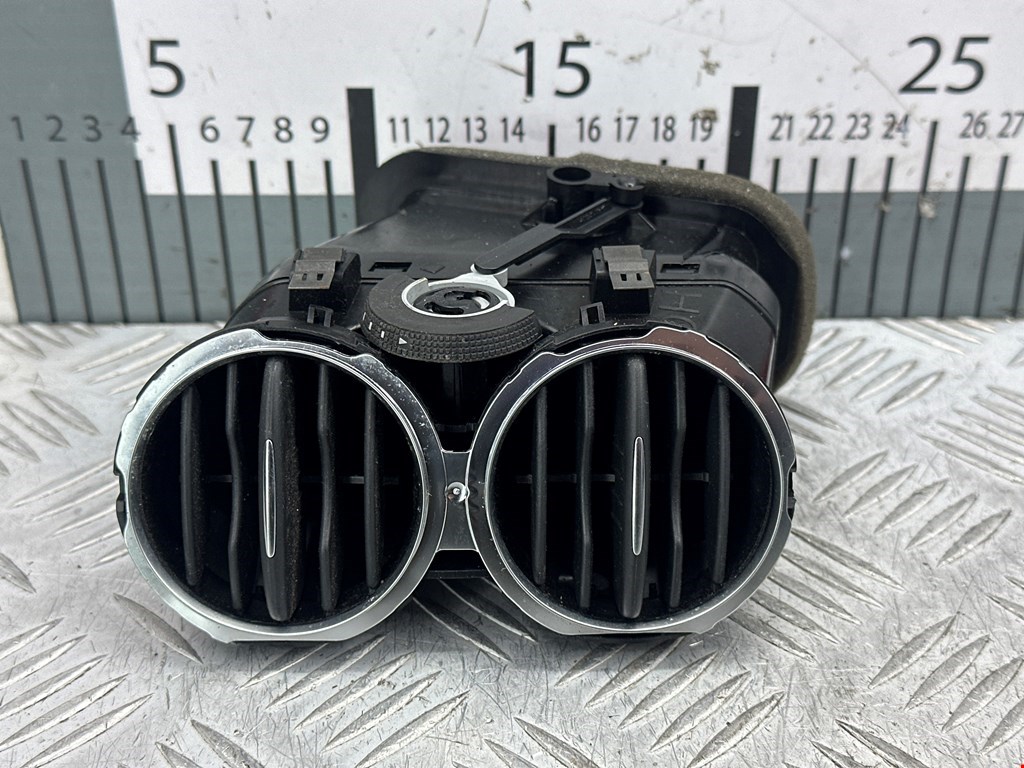 Дефлектор воздушный VOLKSWAGEN Tiguan 2007-2018