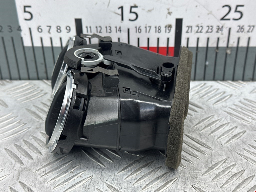 Дефлектор воздушный VOLKSWAGEN Tiguan 2007-2018