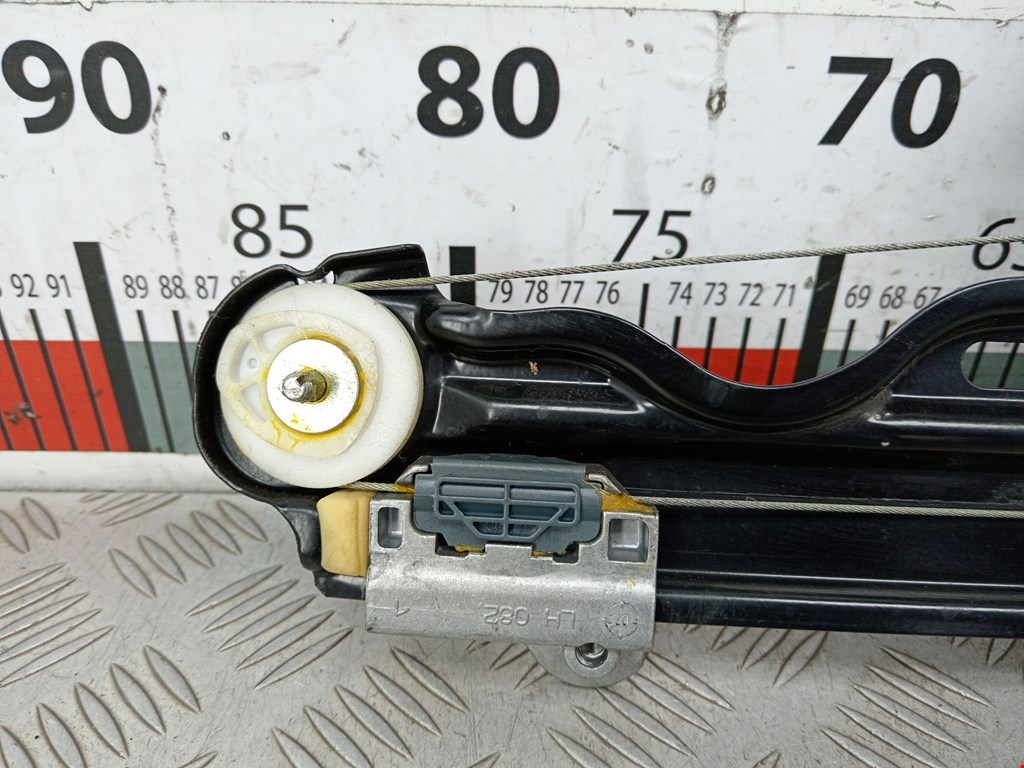 Стеклоподъемник задний левый BMW 5er 5 серия E60/E61 2003-2010