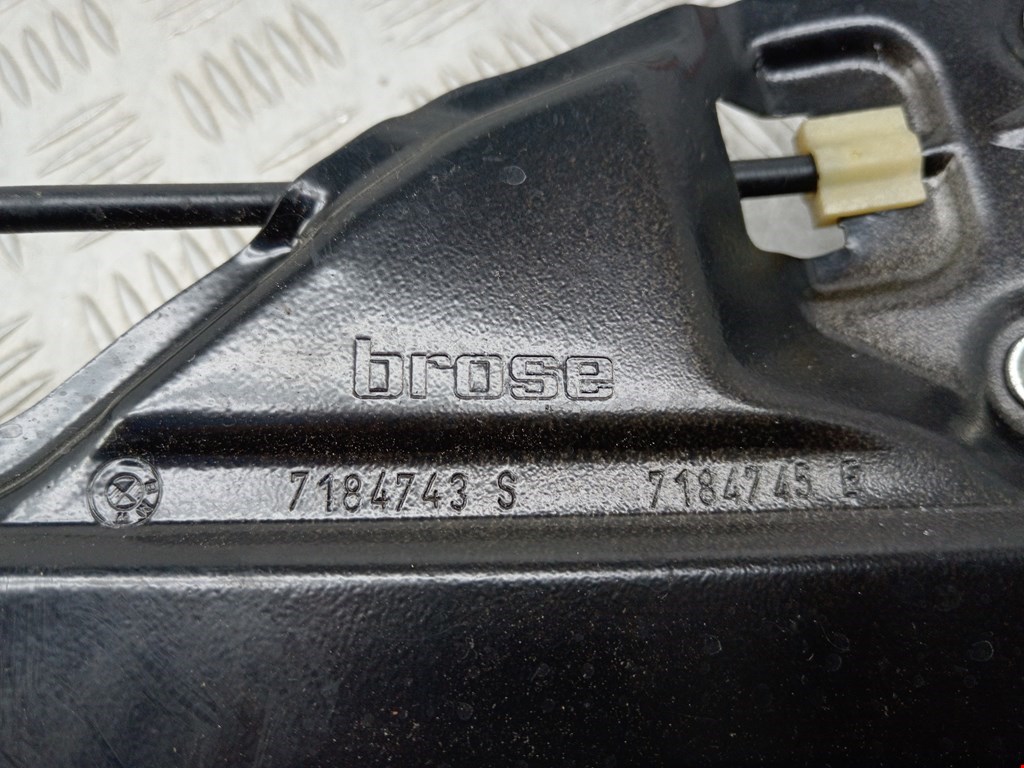 Стеклоподъемник задний левый BMW 5er 5 серия E60/E61 2003-2010