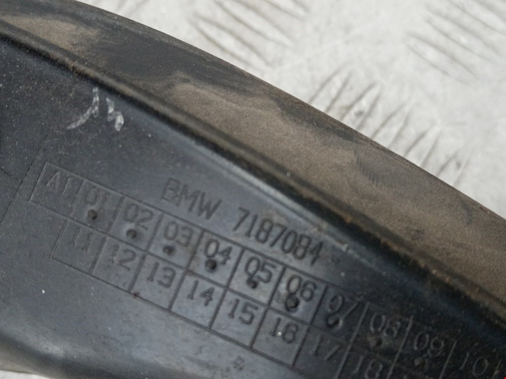 Уплотнитель (внутри) BMW 3er E90/E91 2005-2012