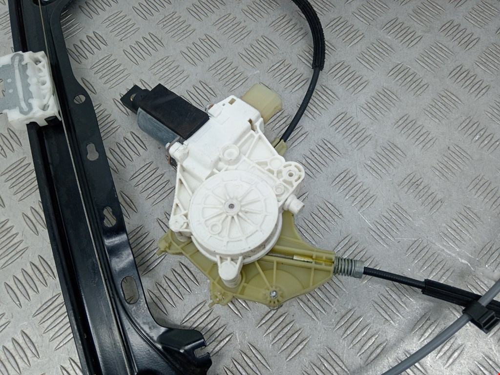 Стеклоподъемник передний правый BMW 3er E90/E91 2005-2012