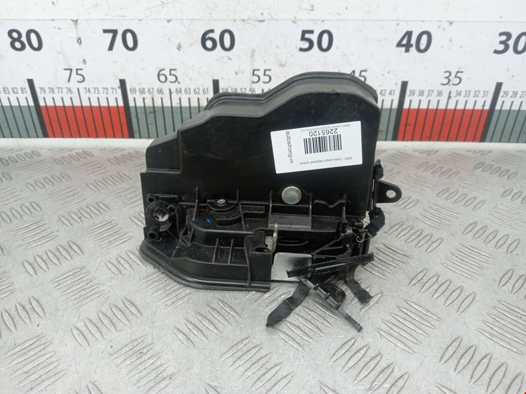 Замок двери передней правой BMW 3er E90/E91 2005-2012