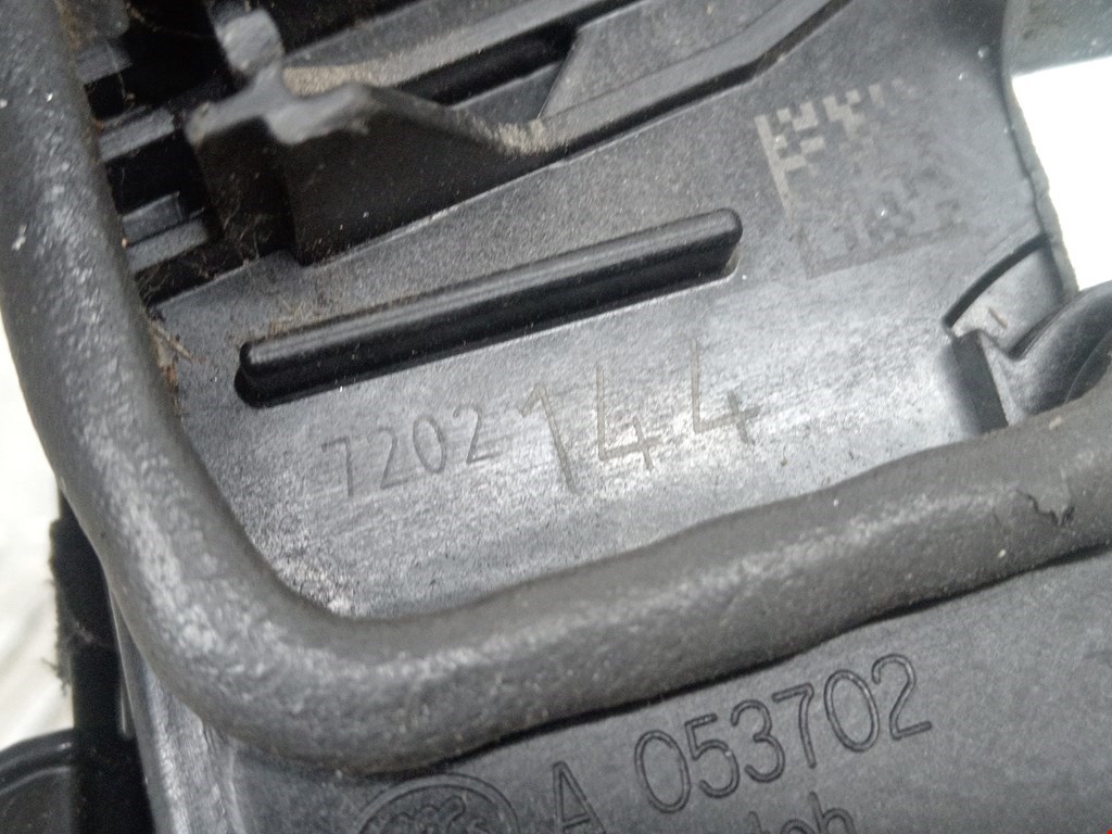 Замок двери передней правой BMW 3er E90/E91 2005-2012