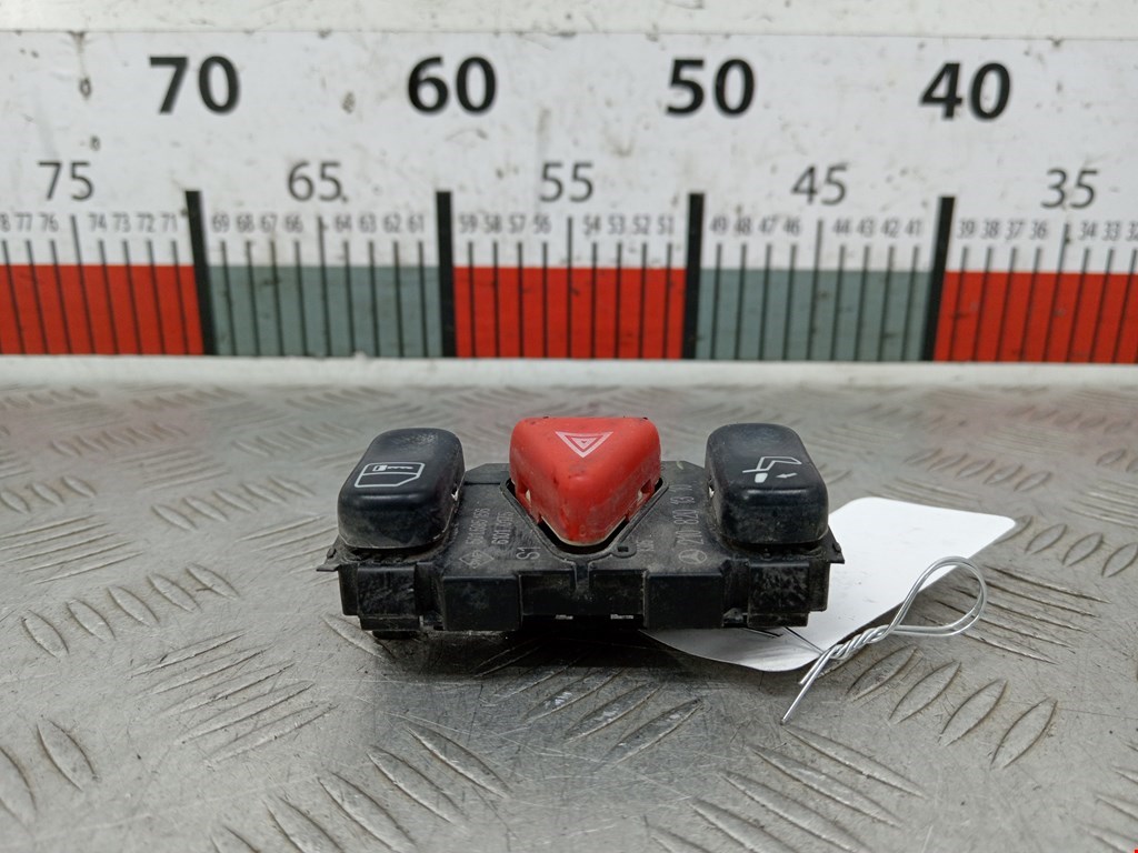 Кнопка аварийной сигнализации (аварийки) MERCEDES-BENZ E-Class W210, S210 1995-2002