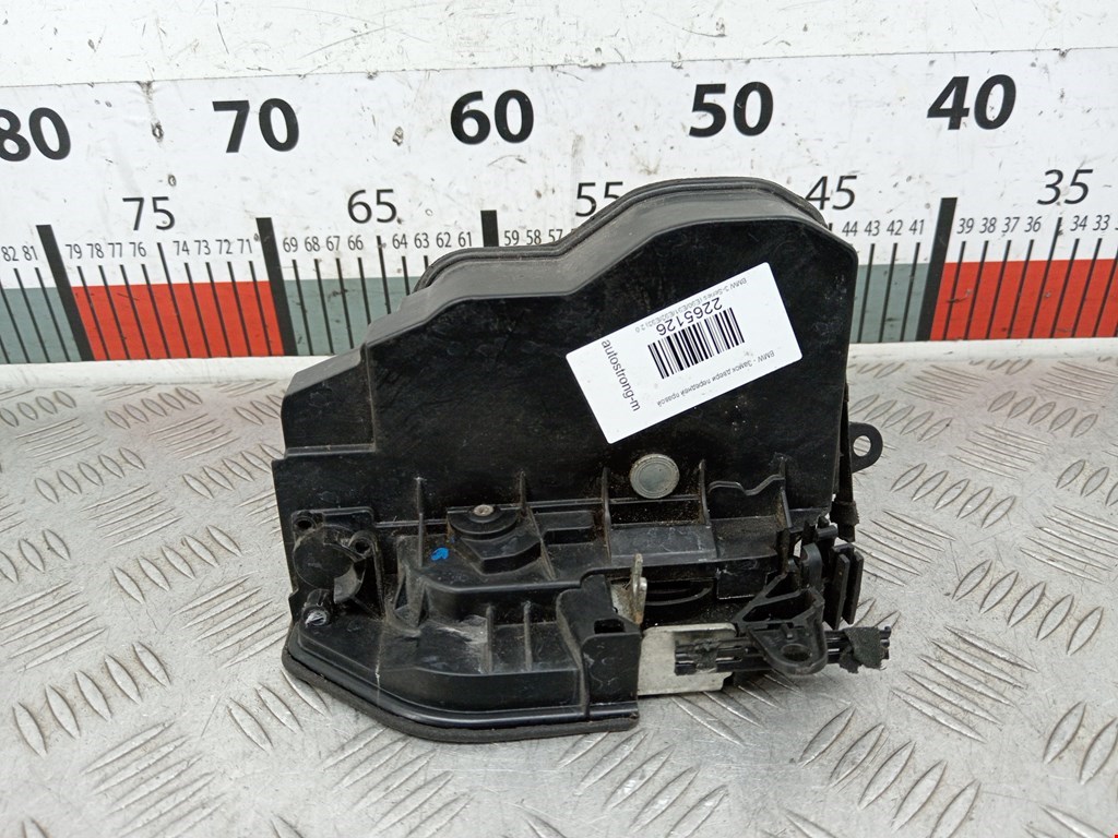 Замок двери передней правой BMW 3er E90/E91 2005-2012