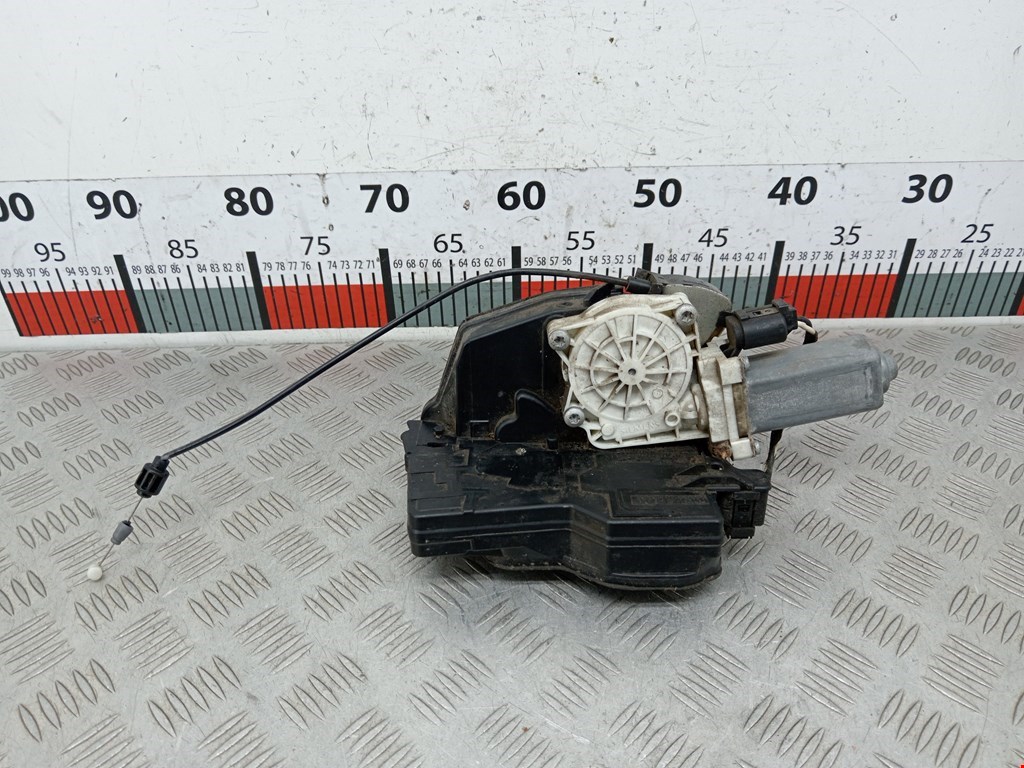 Замок двери передней левой BMW 7er 7 серия E65/E66 2001-2008