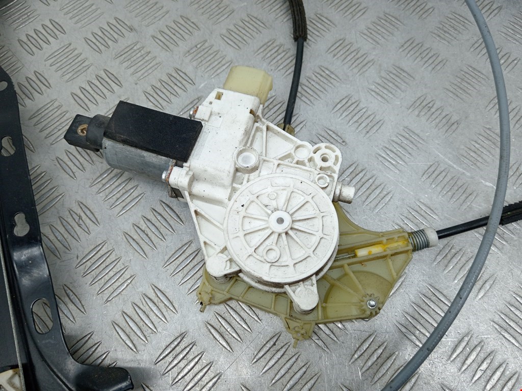 Стеклоподъемник передний правый BMW 3er E90/E91 2005-2012