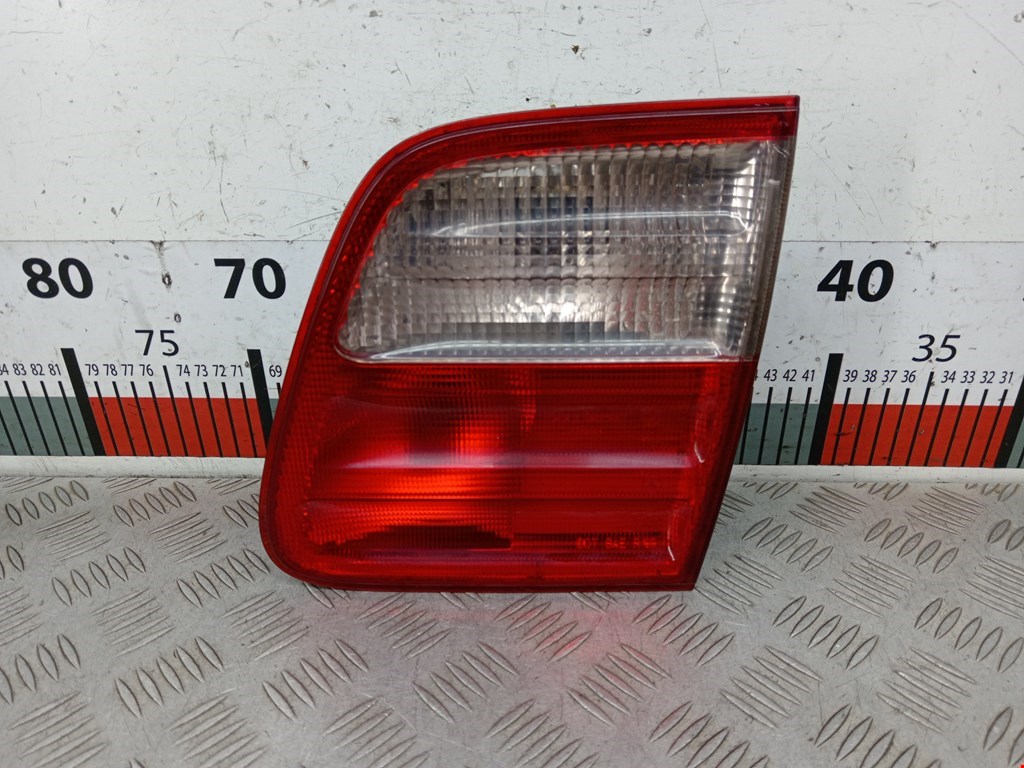 Фонарь задний внутренний правый MERCEDES-BENZ E-Class W210, S210 1995-2002
