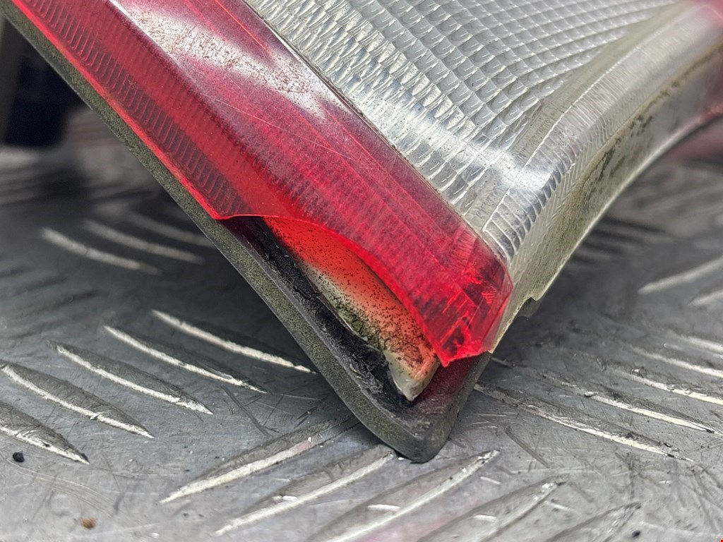 Фонарь задний левый OPEL Omega B 1994-2004