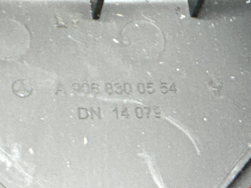 Дефлектор воздушный VOLKSWAGEN Crafter 2006-2016