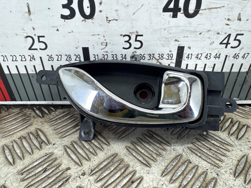 Ручка двери внутренняя задняя правая Renault Koleos (2008-2016)