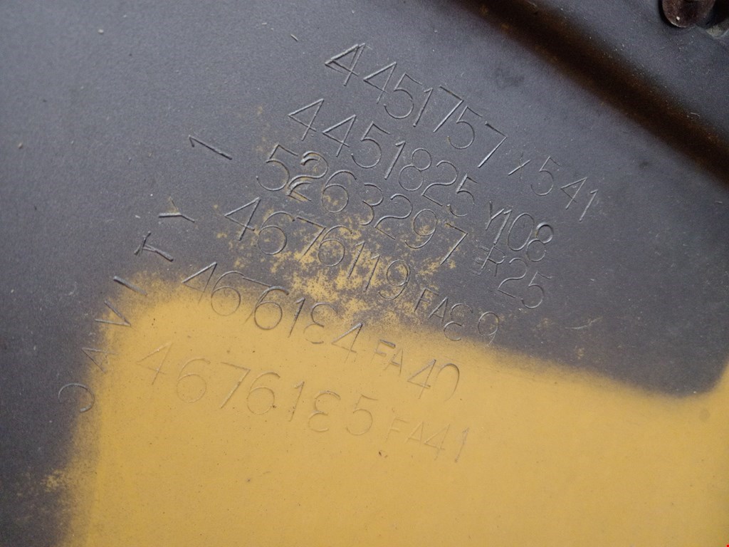 Бампер передний CHRYSLER Voyager II ES 1991-1995