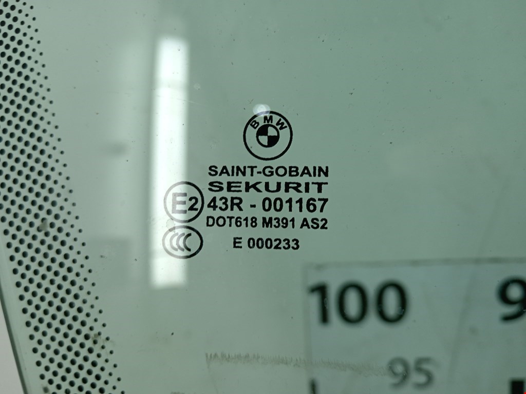 Стекло двери переднее правое BMW 3er E90/E91 2005-2012