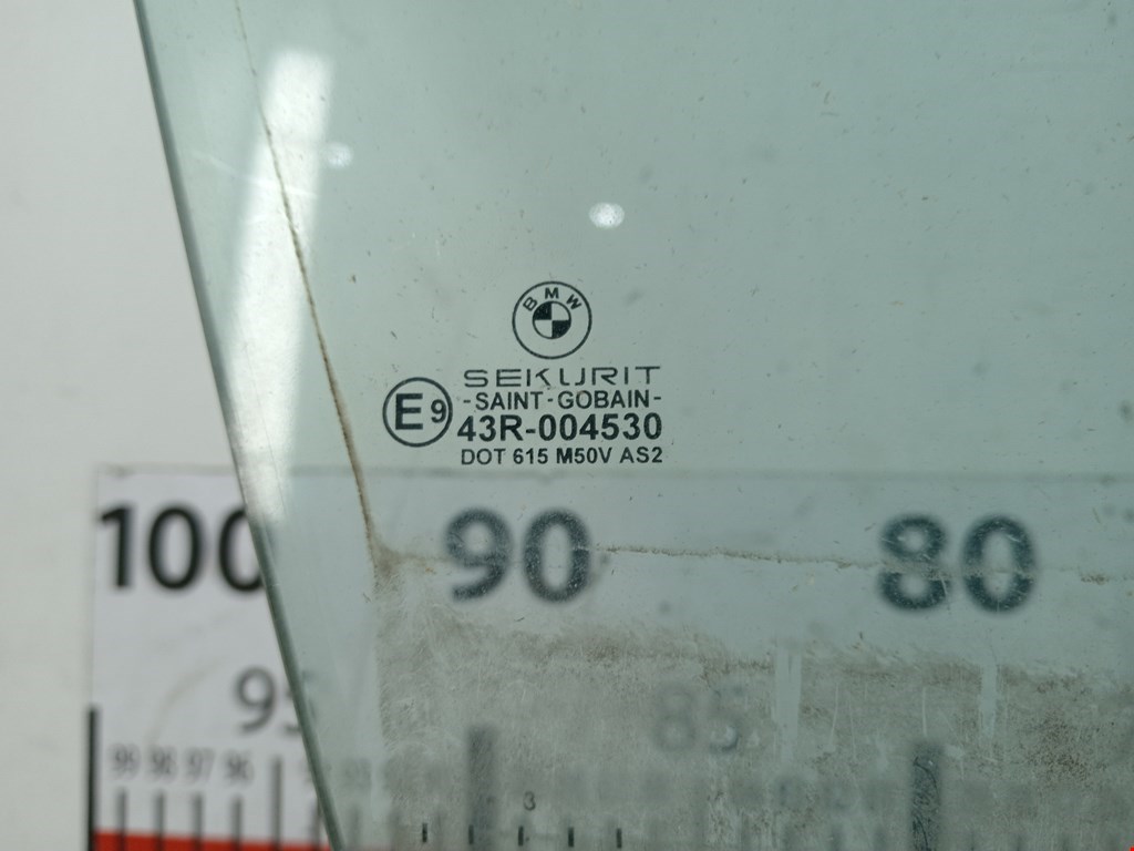 Стекло двери переднее правое BMW X5 E70 2007-2013