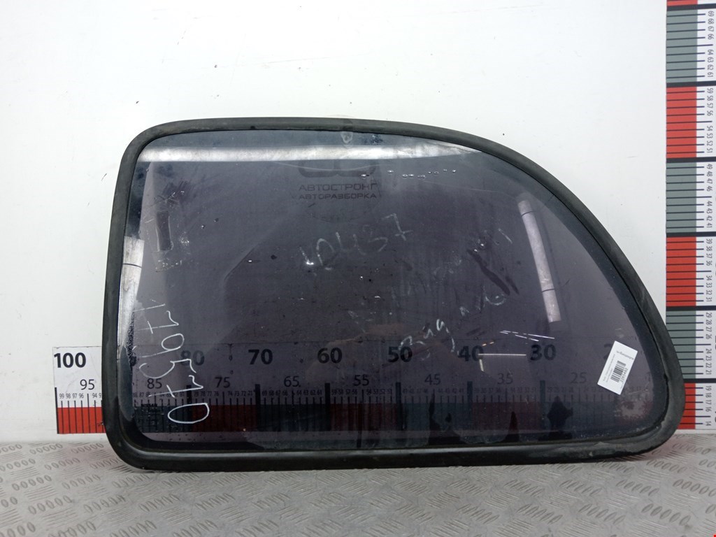 Стекло кузовное глухое левое NISSAN Micra K11 1992-2002