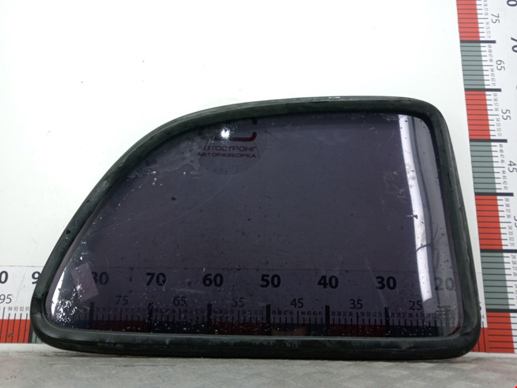 Стекло кузовное глухое левое NISSAN Micra K11 1992-2002