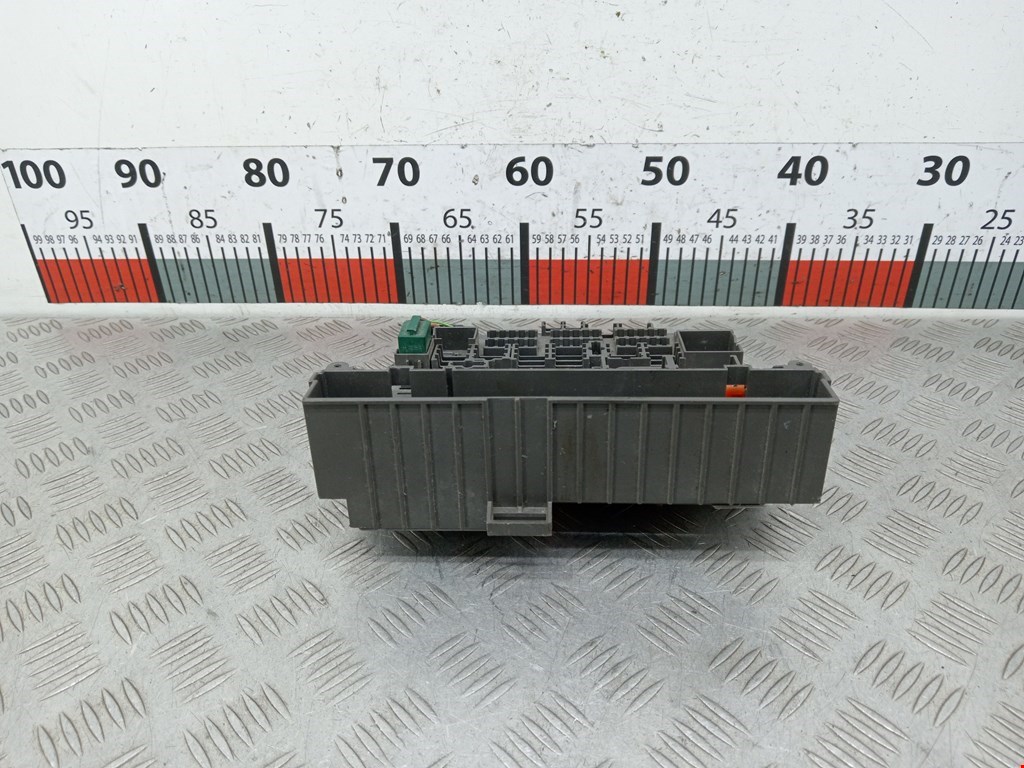 Датчик уровня в бачок омывателя BMW 3er E90/E91 2005-2012