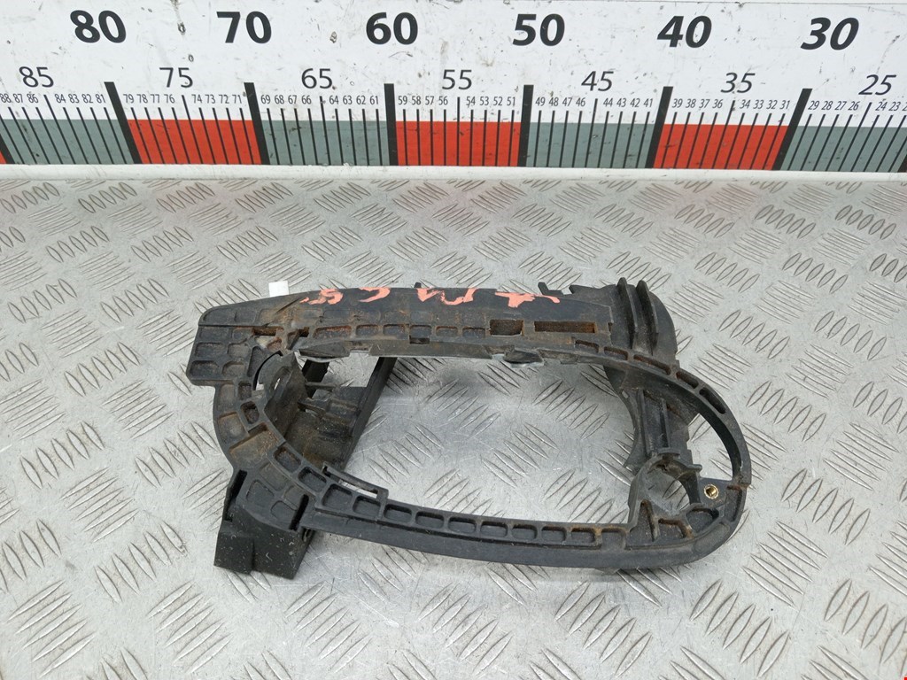 Кронштейн ручки BMW 7er 7 серия E65/E66 2001-2008