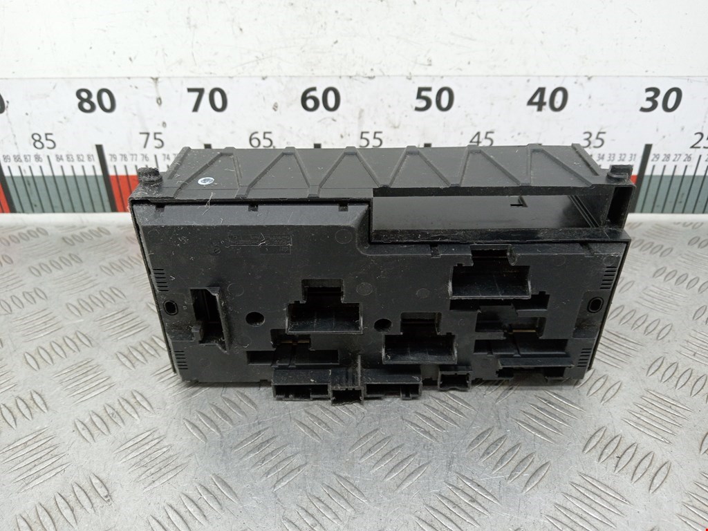 Датчик уровня в бачок омывателя BMW 5er 5 серия F10/F11/F07 2009-2017