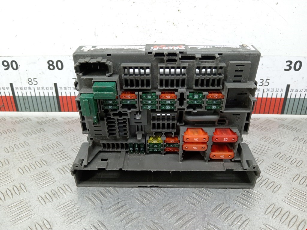 Датчик уровня в бачок омывателя BMW 3er E90/E91 2005-2012