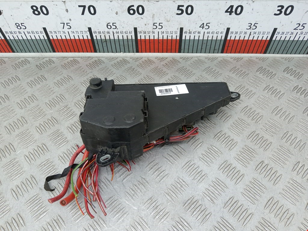 Датчик уровня в бачок омывателя BMW 5er 5 серия E60/E61 2003-2010