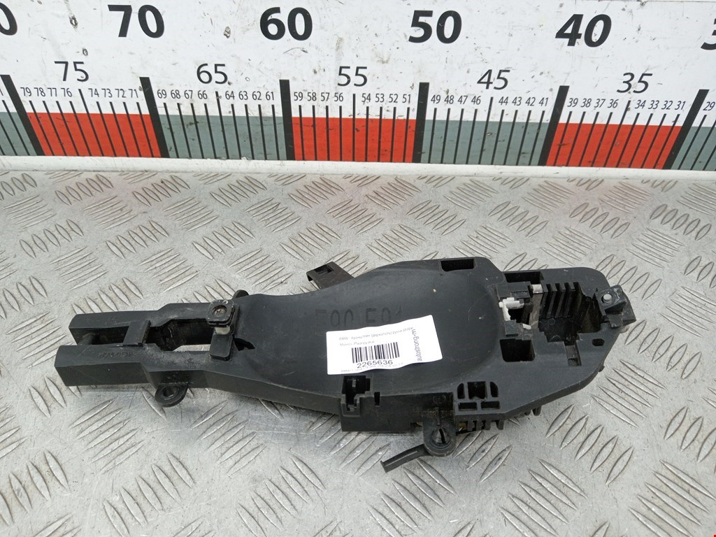 Кронштейн ручки BMW 3er E90/E91 2005-2012