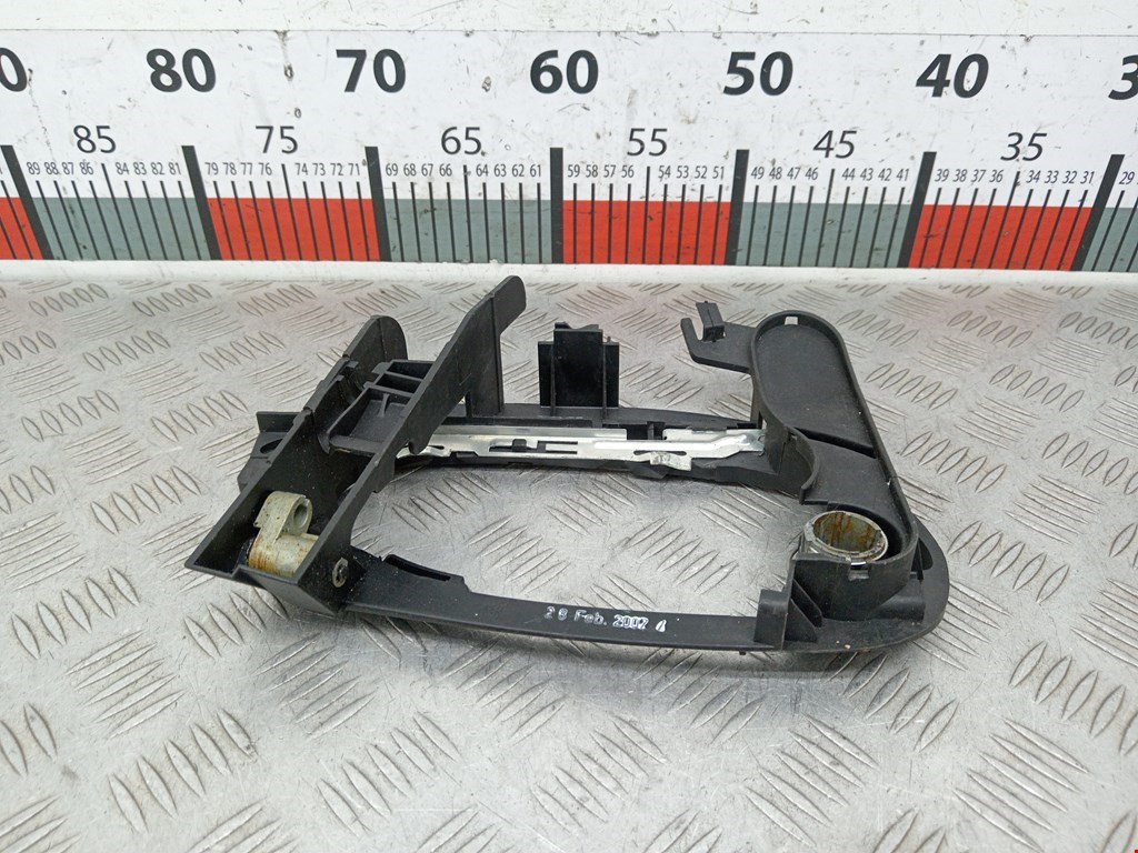 Кронштейн ручки BMW 7er 7 серия E65/E66 2001-2008