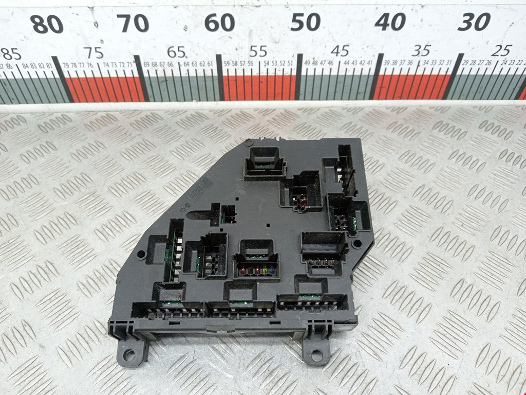 Датчик уровня в бачок омывателя BMW 5er 5 серия F10/F11/F07 2009-2017