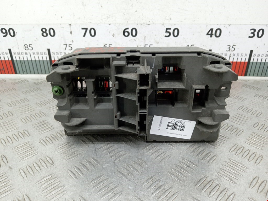 Датчик уровня в бачок омывателя BMW 3er E90/E91 2005-2012