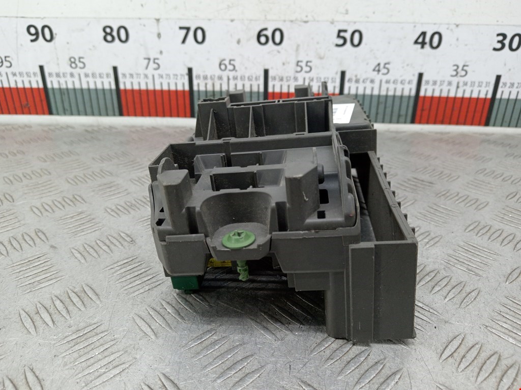 Датчик уровня в бачок омывателя BMW 3er E90/E91 2005-2012