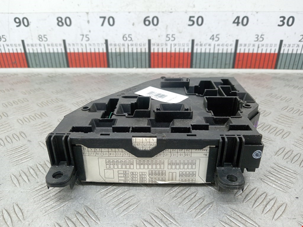 Датчик уровня в бачок омывателя BMW 5er 5 серия F10/F11/F07 2009-2017